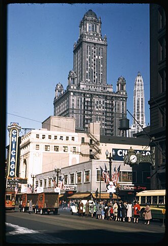 The Chicago Theatre in October 1944 with its sign painted blue-gray.