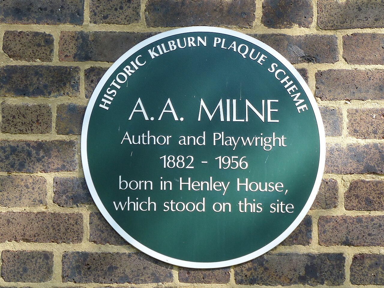Plaque commemorating the birthplace of A. A. Milne in Kilburn, London.