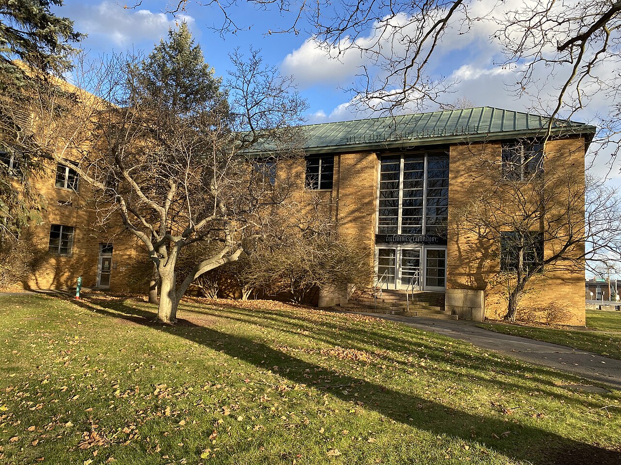 The former General Electric laboratory near Syracuse, New York, where Holonyak demonstrated the red LED in 1962.
